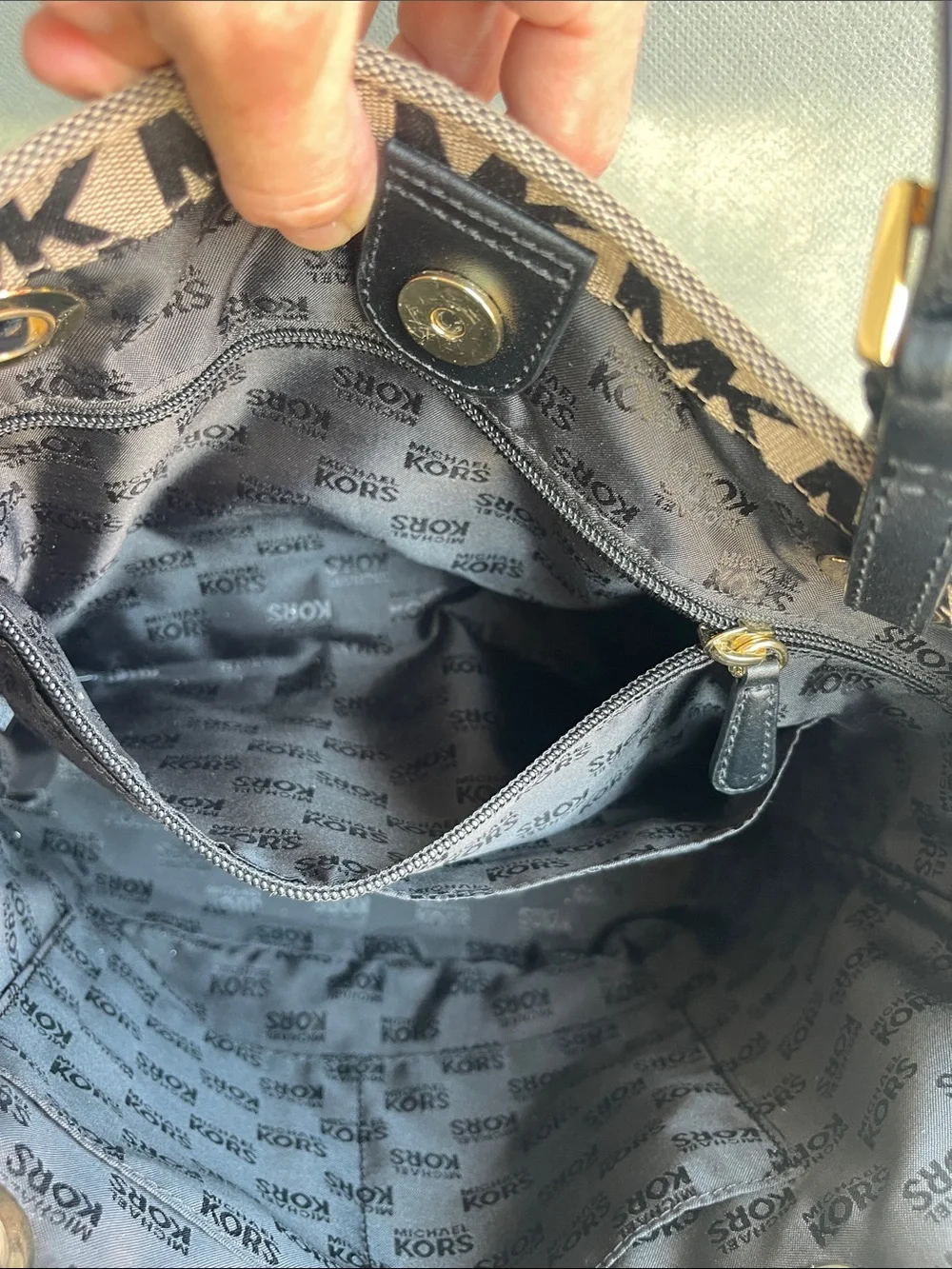 Michael Kors MK Signature Monogram Jacquard Tote Bag Black Beige 3XHSQ9